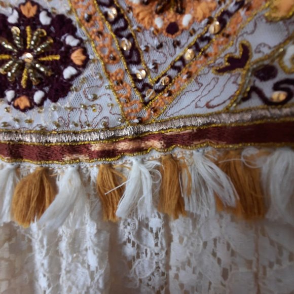 HD in Paris Anthropolgie Antique Look Lace Bohemian Beaded Tank Size 6 - Picture 5 of 16